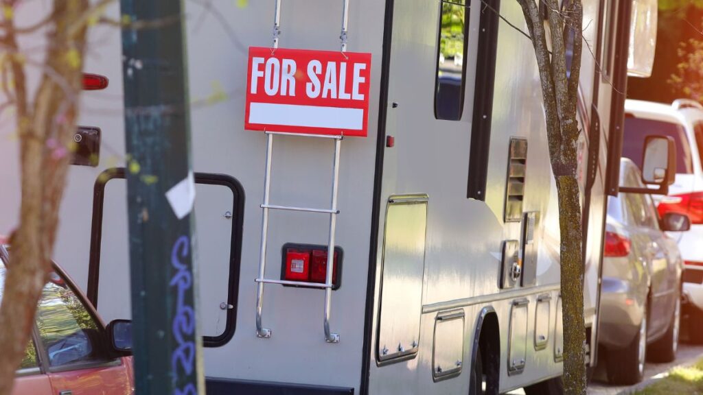 rv with for sale sign up 