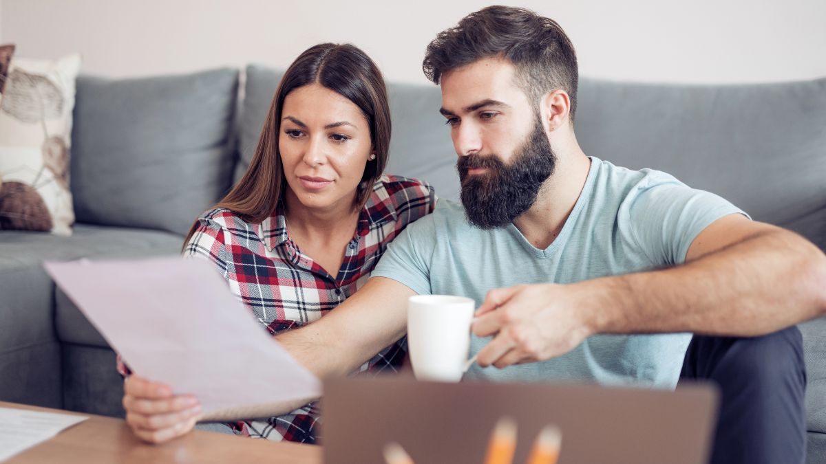 couple doing bills