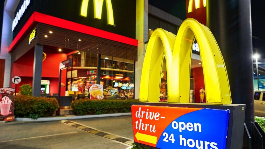 mcdonalds drive thru at night