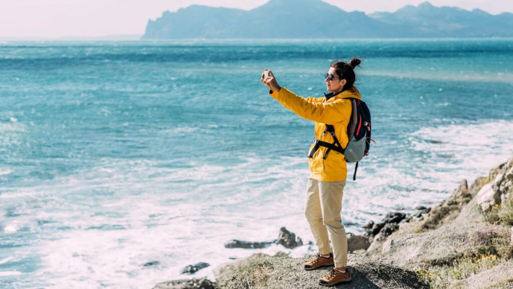 woman doing selfies