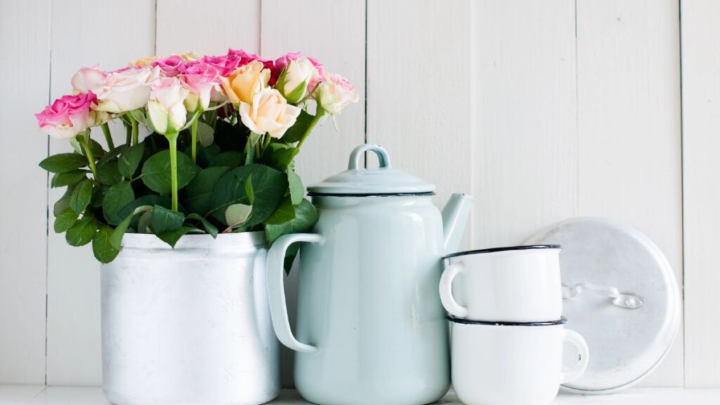 spring decor, flowers, pot