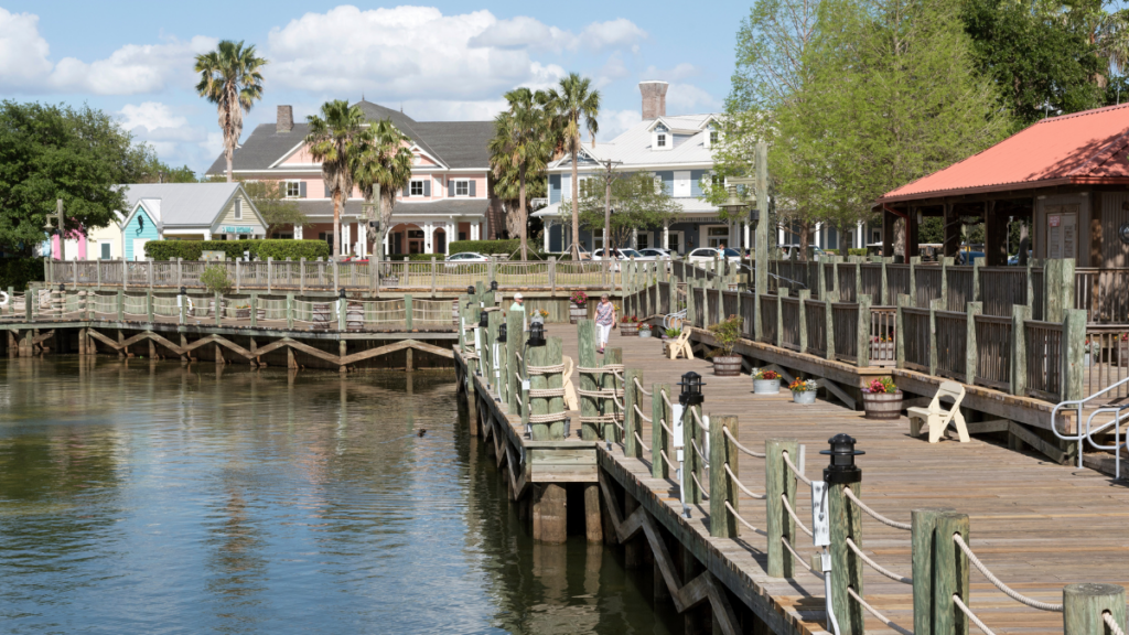 15 Best Cities To Retire To In Florida - Retiree Today