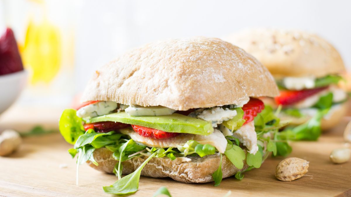 turkey strawberry avocado sandwich