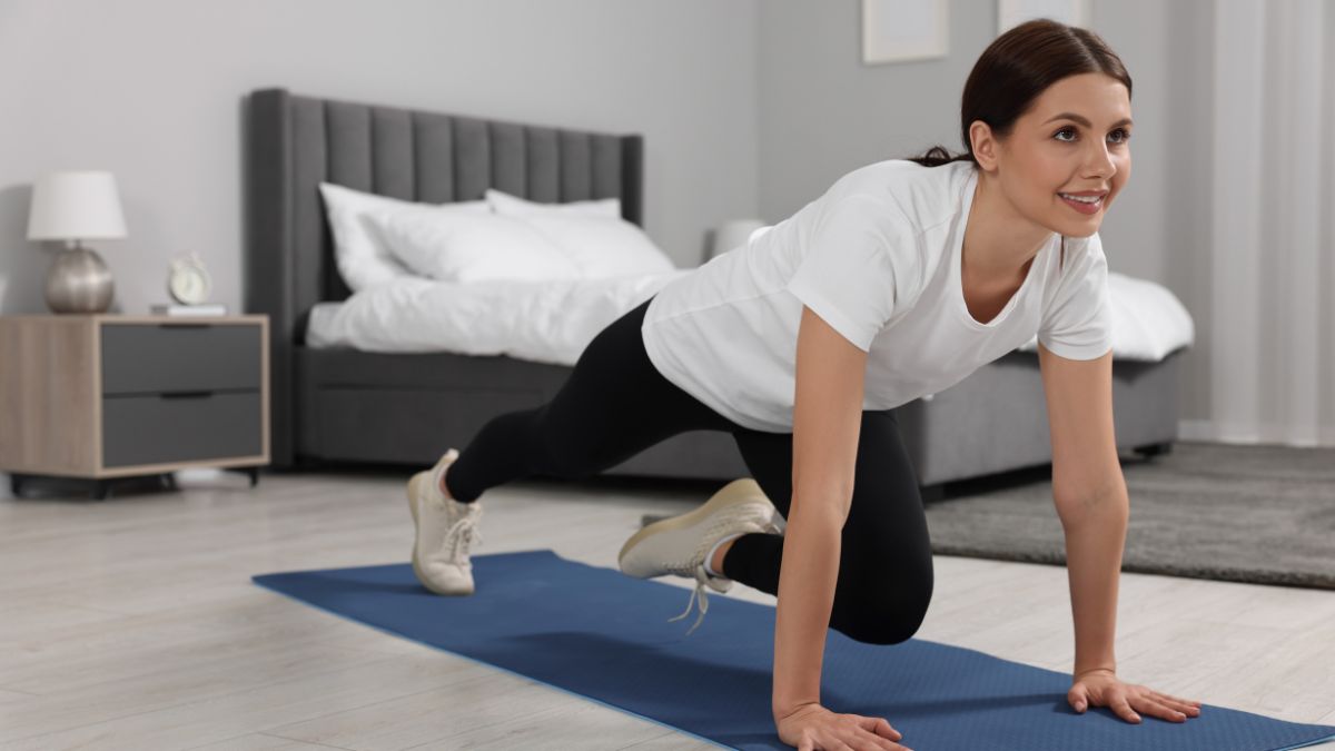 woman in running plank