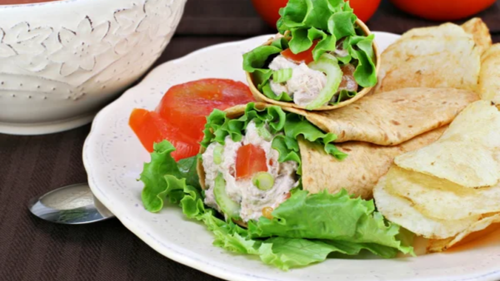 Tuna Salad Lettuce Wraps