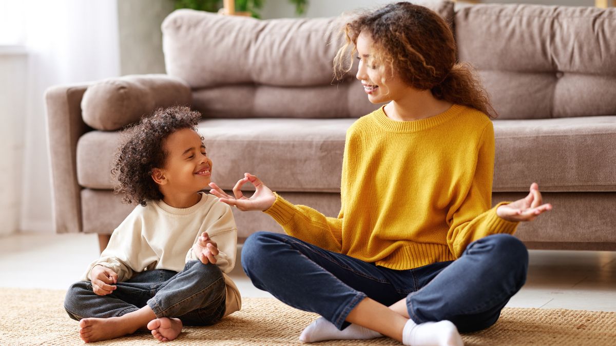 mom and child meditating